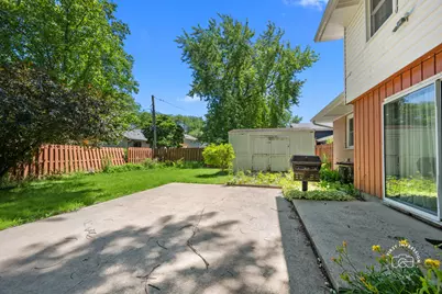 877 N Fordham Avenue, Aurora, IL 60506 - Photo 26