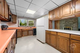 877 N Fordham Ave, Aurora, IL 60506 - Photo 12