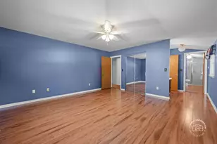 877 N Fordham Ave, Aurora, IL 60506 - Photo 16