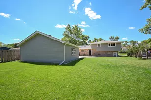9920 La Reina Real St, Orland Park, IL 60462 - Photo 18