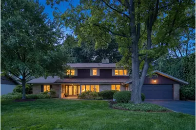 147 Timber View Drive, Oak Brook, IL 60523 - Photo 2