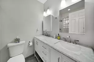 922 N Wood St, Chicago, IL 60622 - Photo 14