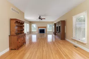 409 Woodrig Rd, Bloomington, IL 61704 - Photo 14