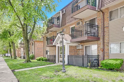 10430 Ridgeland Avenue #6, Chicago Ridge, IL 60415 - Photo 2