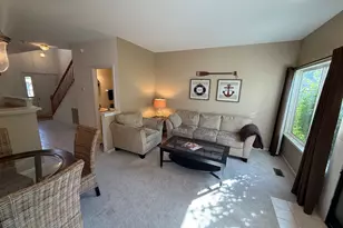 1045 Woodview Ct, Aurora, IL 60502 - Photo 2
