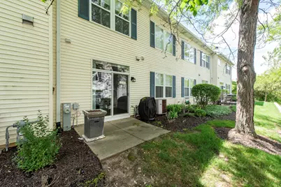 2896 Falling Waters Lane, Lindenhurst, IL 60046 - Photo 2