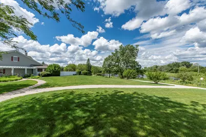 2896 Falling Waters Lane, Lindenhurst, IL 60046 - Photo 30