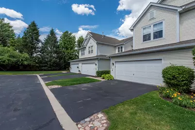 2896 Falling Waters Lane, Lindenhurst, IL 60046 - Photo 32