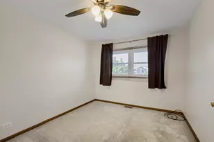7604 Bristol Ln, Hanover Park, IL 60133 - Photo 4