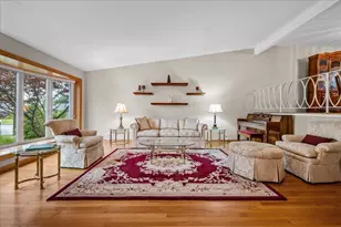 7615 Arcadia St, Morton Grove, IL 60053 - Photo 4