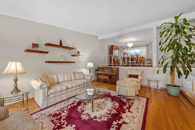 7615 Arcadia Street, Morton Grove, IL 60053 - Photo 6