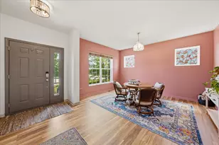 21228 Coventry Cir, Shorewood, IL 60404 - Photo 2
