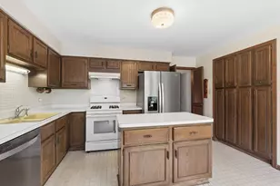 2736 Marlin Ct, Homewood, IL 60430 - Photo 14
