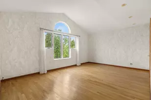 8316 High Point Cir, Darien, IL 60561 - Photo 6