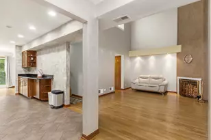 8316 High Point Cir, Darien, IL 60561 - Photo 8