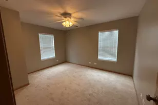 591 W Kristina Ln, Round Lake, IL 60073 - Photo 12