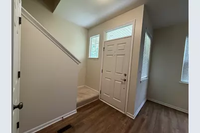 591 W Kristina Lane, Round Lake, IL 60073 - Photo 2