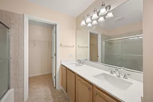 2470 Fairchild Ln, West Chicago, IL 60185 - Photo 20