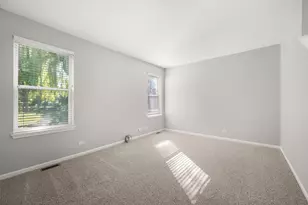 2470 Fairchild Ln, West Chicago, IL 60185 - Photo 14