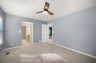 2470 Fairchild Ln, West Chicago, IL 60185 - Photo 18
