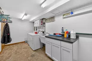 633 Emmert Dr, Sycamore, IL 60178 - Photo 26