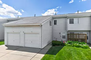 1914 N Alpine Dr, Glendale Heights, IL 60139 - Photo 1