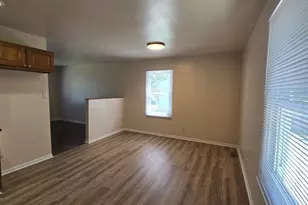 1820 222nd St, Sauk Village, IL 60411 - Photo 4