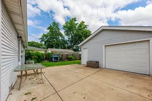 8737 S 51st Ave, Oak Lawn, IL 60453 - Photo 22