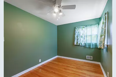 8737 S 51st Avenue, Oak Lawn, IL 60453 - Photo 14