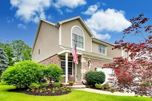 1281 S Falcon Dr, Palatine, IL 60067 - Photo 2