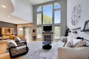1281 S Falcon Dr, Palatine, IL 60067 - Photo 10
