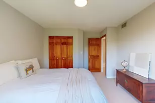 845 Red Barn Ln, Elgin, IL 60124 - Photo 22