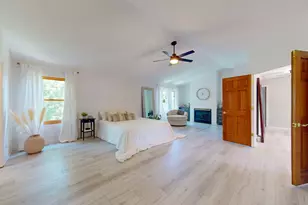 845 Red Barn Ln, Elgin, IL 60124 - Photo 16