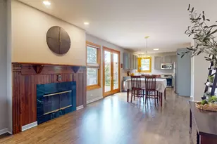 845 Red Barn Ln, Elgin, IL 60124 - Photo 10