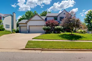 845 Red Barn Ln, Elgin, IL 60124 - Photo 1