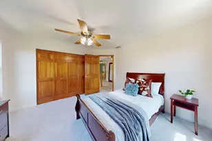 845 Red Barn Ln, Elgin, IL 60124 - Photo 20