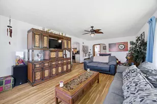 209 S Broadway, Hoffman, IL 62250 - Photo 8