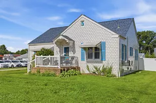 209 S Broadway, Hoffman, IL 62250 - Photo 2