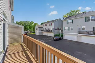 2325 Graystone Dr, Joliet, IL 60431 - Photo 18