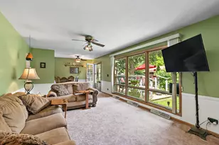 11118 Lincoln St, Huntley, IL 60142 - Photo 4