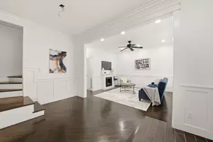 2446 W Pensacola Ave, Chicago, IL 60618 - Photo 2