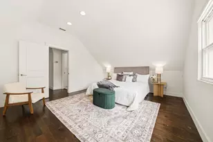 2446 W Pensacola Ave, Chicago, IL 60618 - Photo 14