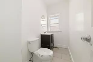2446 W Pensacola Ave, Chicago, IL 60618 - Photo 12