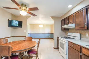 778 Woodstock Ln, Bourbonnais, IL 60914 - Photo 36