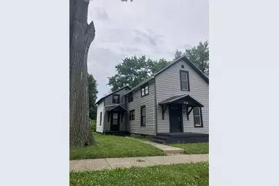 708 W Jefferson Street, Bloomington, IL 61701 - Photo 2