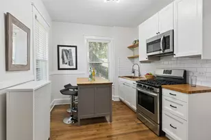 4908 W Pensacola Ave, Chicago, IL 60641 - Photo 6
