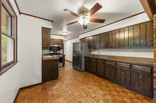 1198 Lisbon St, Morris, IL 60450 - Photo 8