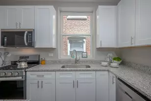 7952 S Elizabeth St, Chicago, IL 60620 - Photo 12