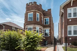 7952 S Elizabeth St, Chicago, IL 60620 - Photo 2