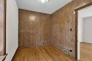 4935 W Henderson St, Chicago, IL 60641 - Photo 8